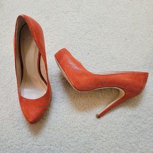 BCBG high heel pumps